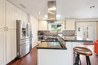 4741 Allied Rd in San Diego, CA - Building Photo - Building Photo