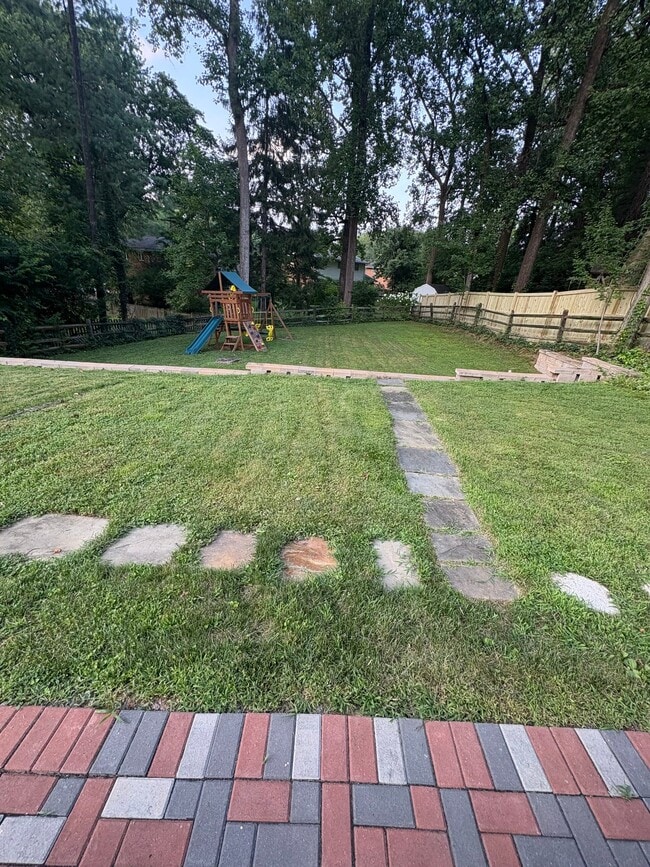 9817 Inglemere Dr in Bethesda, MD - Building Photo - Building Photo