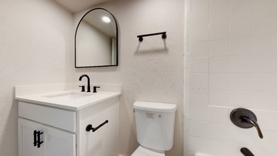 Pavilion at Bishop Ridge in Dallas, TX - Foto de edificio - Building Photo