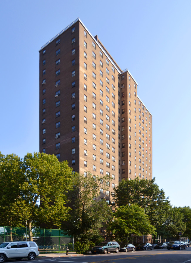 Murphy in Bronx, NY - Foto de edificio - Building Photo