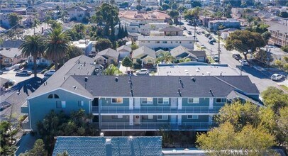 1108 Termino Ave, Unit 301 in Long Beach, CA - Foto de edificio - Building Photo