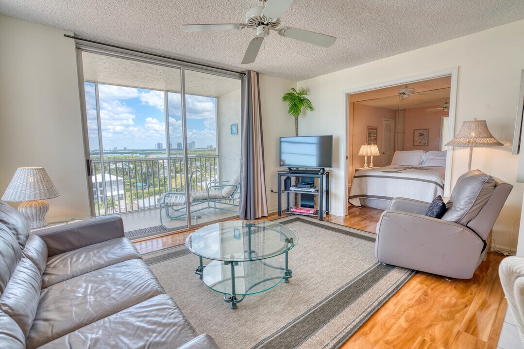 5800 Bonita Beach Rd SW in Bonita Springs, FL - Building Photo