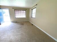 5 McArthur Dr photo'