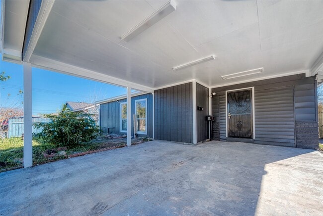 3320 Hays St in Pasadena, TX - Building Photo - Building Photo