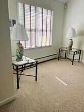 106 Spoonwood Rd in Wilton, CT - Building Photo - Building Photo