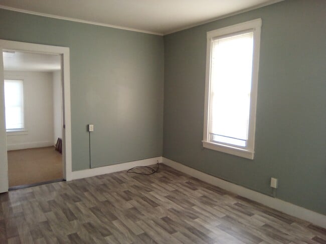 56 3rd Ave, Unit 2, Unit 2