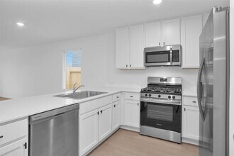 16472 Blossom Grv Dr in Conroe, TX - Building Photo - Building Photo