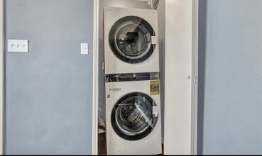 112 North St, Unit B in Weston, TX - Foto de edificio - Building Photo