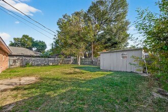 1211 Helms Rd in Houston, TX - Building Photo - Building Photo