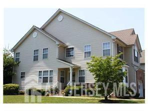 95 Amy Dr in North Brunswick, NJ - Building Photo