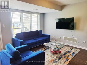 118 Daylily Ln in Kitchener, ON - Building Photo - Building Photo