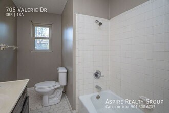 705 Valerie Dr in North Little Rock, AR - Building Photo - Building Photo