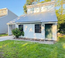 3545 Raintree Way in Lakeland, FL - Building Photo