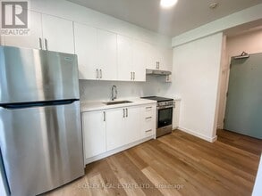 11 Calvington Dr in Toronto, ON - Building Photo - Building Photo