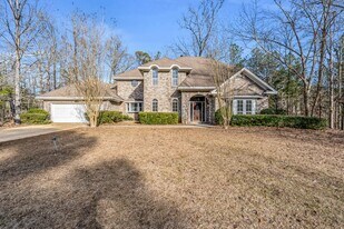 415 Megan Ln in Columbus, MS - Building Photo