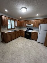 109 E Kansas St in Pittsburg, KS - Building Photo - Building Photo