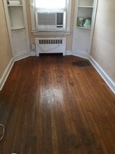 1957 Madison Ave, Unit 3 in Memphis, TN - Foto de edificio - Building Photo