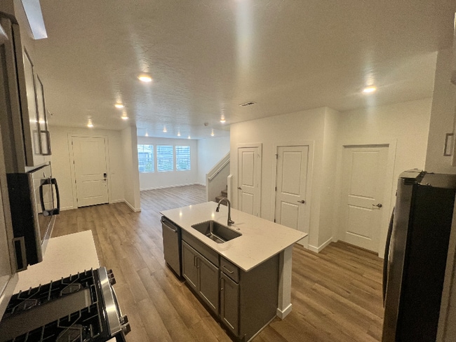 property at 4112 W Cirrus Ln