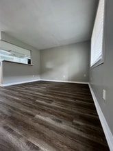 2120 Strawberry Rd in Pasadena, TX - Building Photo - Building Photo