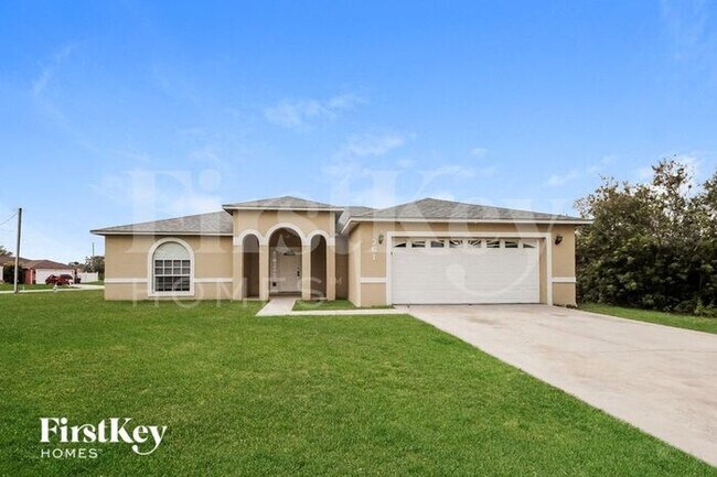 property at 761 Platypus Ct