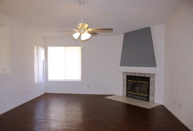 8436 Catalpa Ave in California City, CA - Building Photo - Building Photo