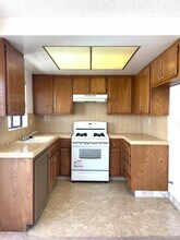 1255 W 7th St in Los Angeles, CA - Building Photo - Building Photo