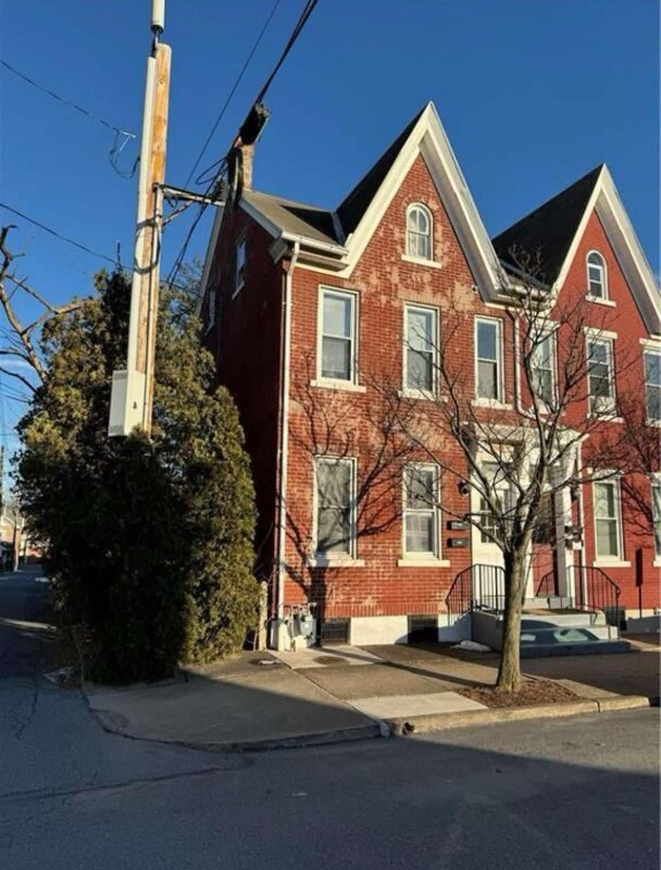 property at 618 Linden St