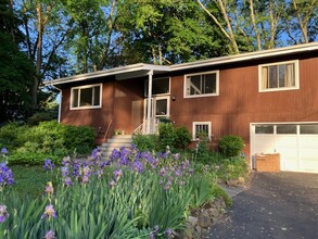 269 Watch Hill Rd, Unit Watch Hill Apt. in Cortlandt Manor, NY - Building Photo - Building Photo
