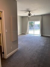 11119 Chimney Rock Dr in Bakersfield, CA - Building Photo - Building Photo