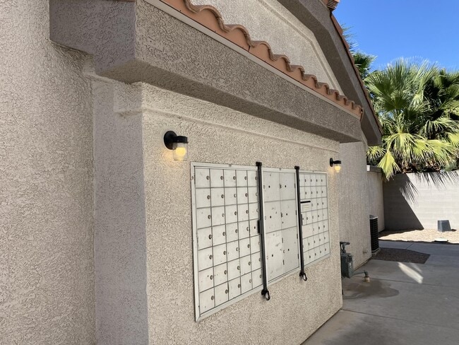 3980 E Owens Ave in Las Vegas, NV - Building Photo - Building Photo