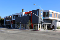 The Point @ Ingraham in San Diego, CA - Foto de edificio - Building Photo