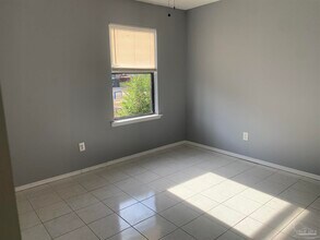 6818 Tiki Ln in Pensacola, FL - Building Photo - Building Photo