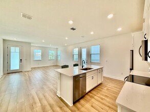 2031 Wild Heron Ct in Valrico, FL - Building Photo - Building Photo