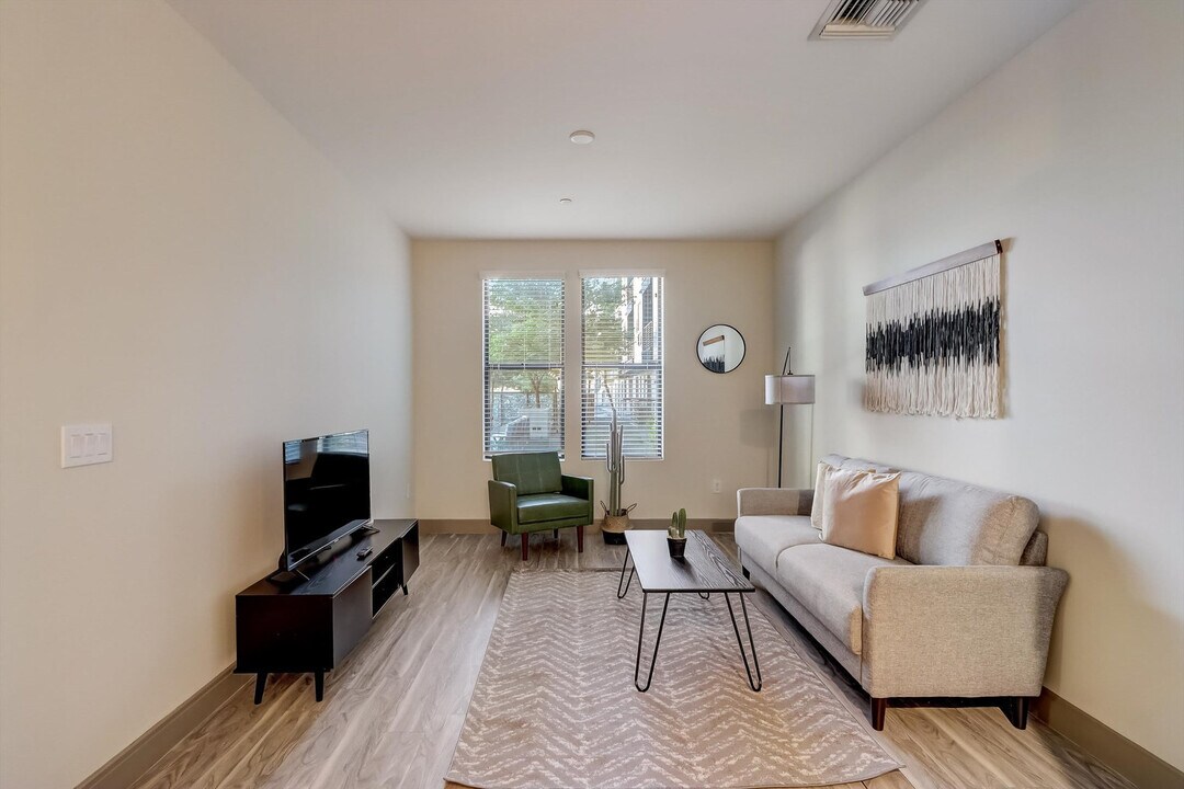 555 N College Ave-Unit -ID1014601P in Tempe, AZ - Building Photo