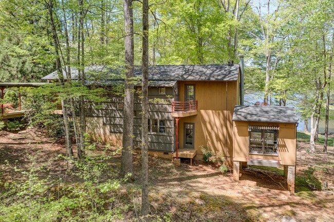 property at 4416 Arrowhead Trail