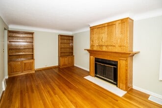 20040 Bonnie Bank Blvd in Rocky River, OH - Building Photo - Building Photo