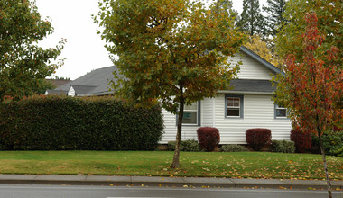 661-691 Lockwood Ln in Salem, OR - Building Photo - Building Photo