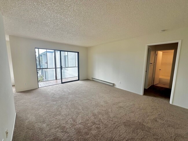 3 Captain Dr in Emeryville, CA - Building Photo - Building Photo