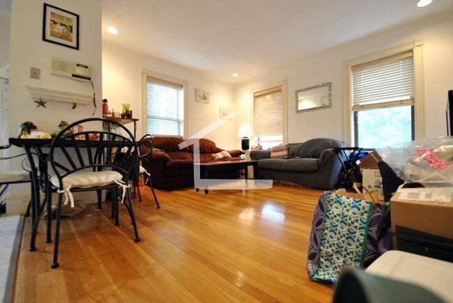 property at 14 Dean Rd