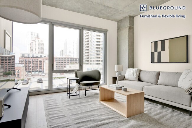 165 N Desplaines St