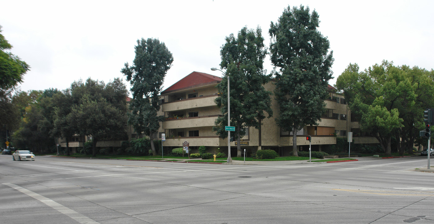 Del Mar Sierra in Pasadena, CA - Building Photo