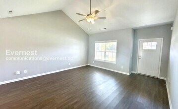 1207 Trestle Dr in Columbia, TN - Building Photo - Building Photo