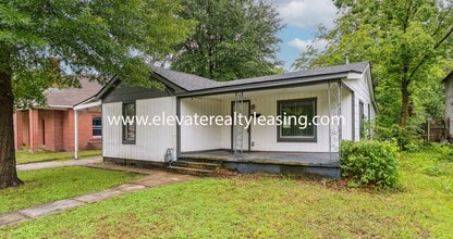 219 W 4th St in Skiatook, OK - Building Photo - Building Photo