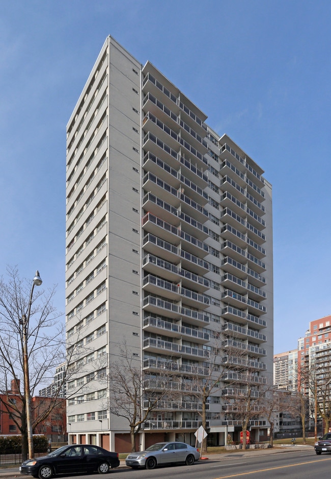 890 Mount Pleasant Apartments
