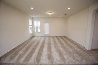 7432 Groundhog Wy in Austin, TX - Building Photo - Building Photo