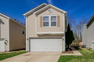 6774 Stanhope Way in Indianapolis, IN - Building Photo