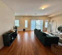 313 Frank E Rodgers Blvd N in Harrison, NJ - Building Photo - Building Photo