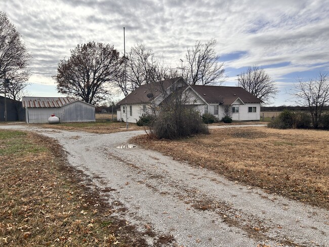 447167 E 280 Rd in Vinita, OK - Building Photo - Building Photo