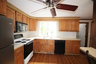 27 Andover Rd in Billerica, MA - Building Photo - Building Photo