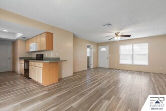 1706 Western Rd in South Daytona, FL - Building Photo - Building Photo